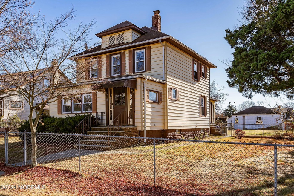 6 1st Street, Aberdeen