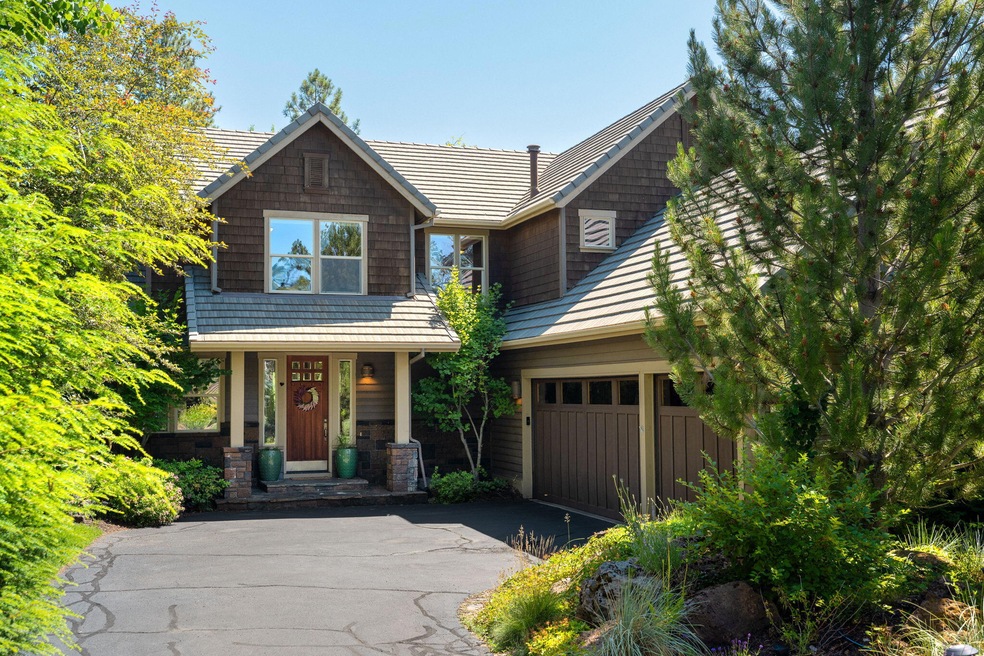 61878 Fall Creek Loop, Bend, OR 97702 - photo 1