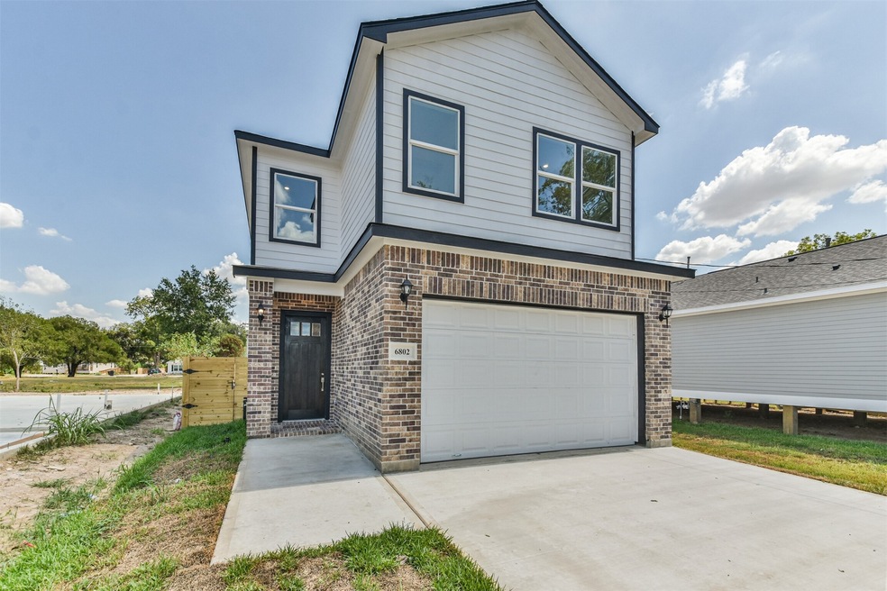6802 Sandra St, Houston, TX 77028 - photo 1