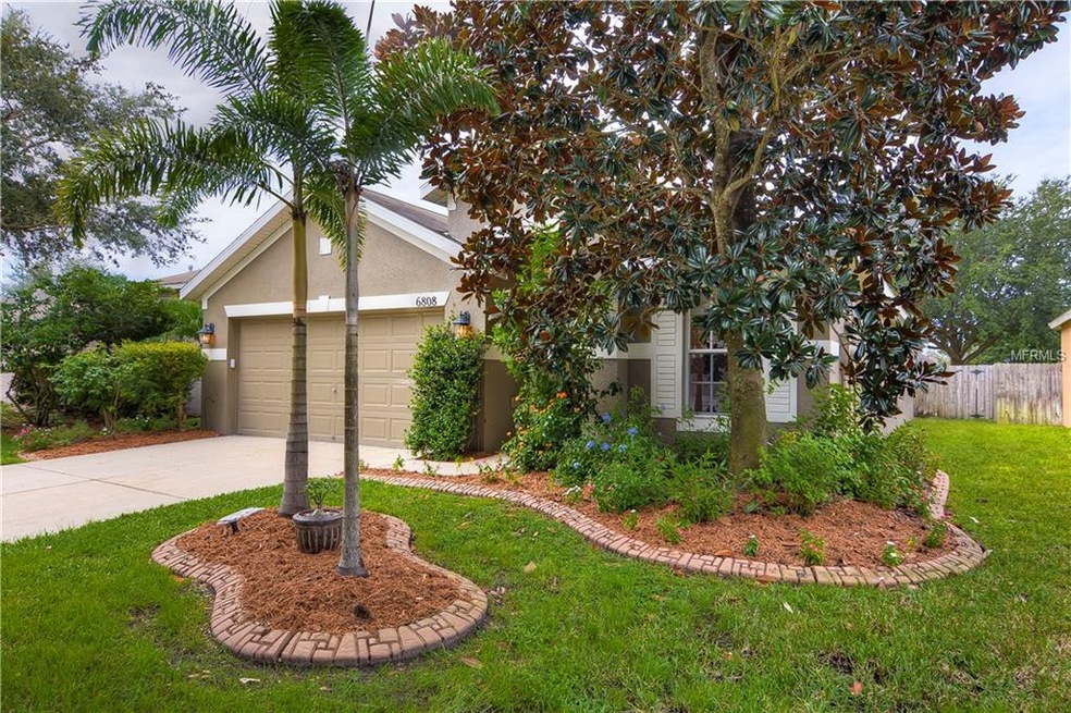 Beautiful MOVE IN READY home sitting on a cul-de-s