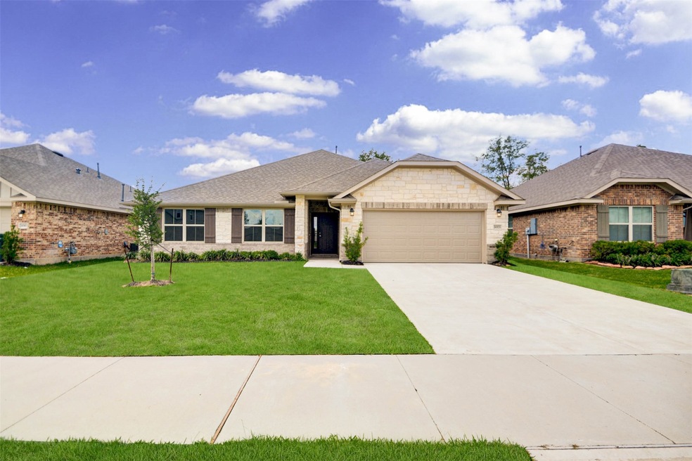 30173 Alpine Aster Ln, Cleveland, TX 77327 - photo 1