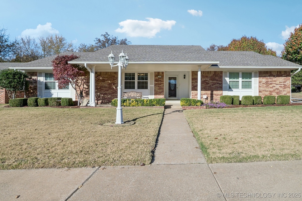 2904 E Knoxville St, Broken Arrow, OK 74014 - photo 1