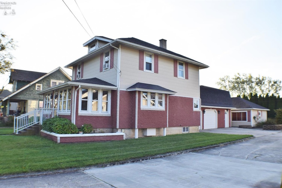 415 Findlay Rd, Woodville, OH 43469 - photo 1