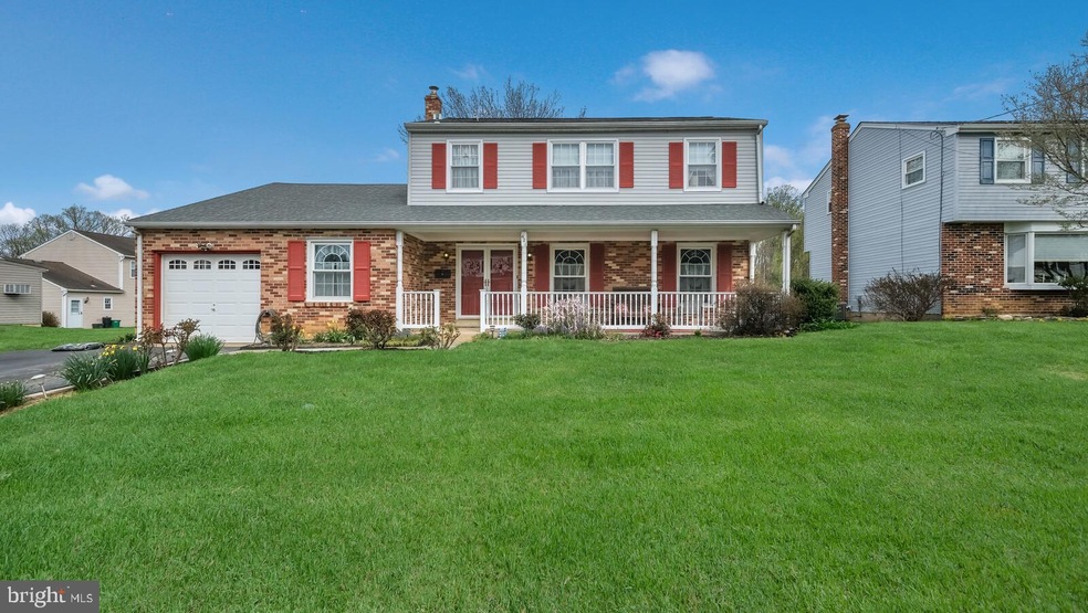 421 Sir Galahad Dr, Brookhaven, PA 19015 - photo 1