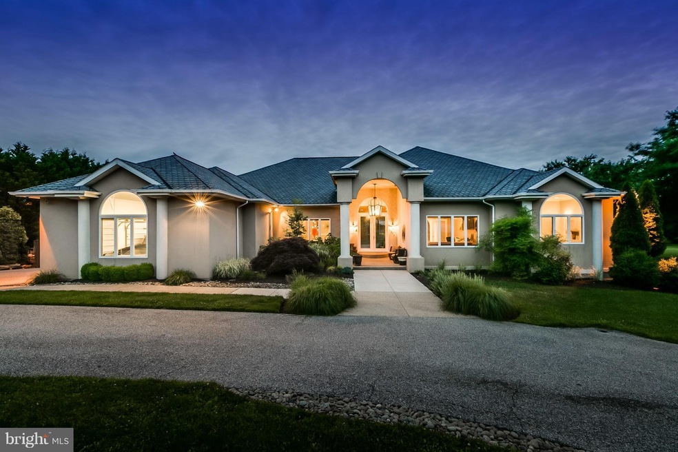 8517 Huntspring Dr, Lutherville Timonium, MD 21093 - photo 1