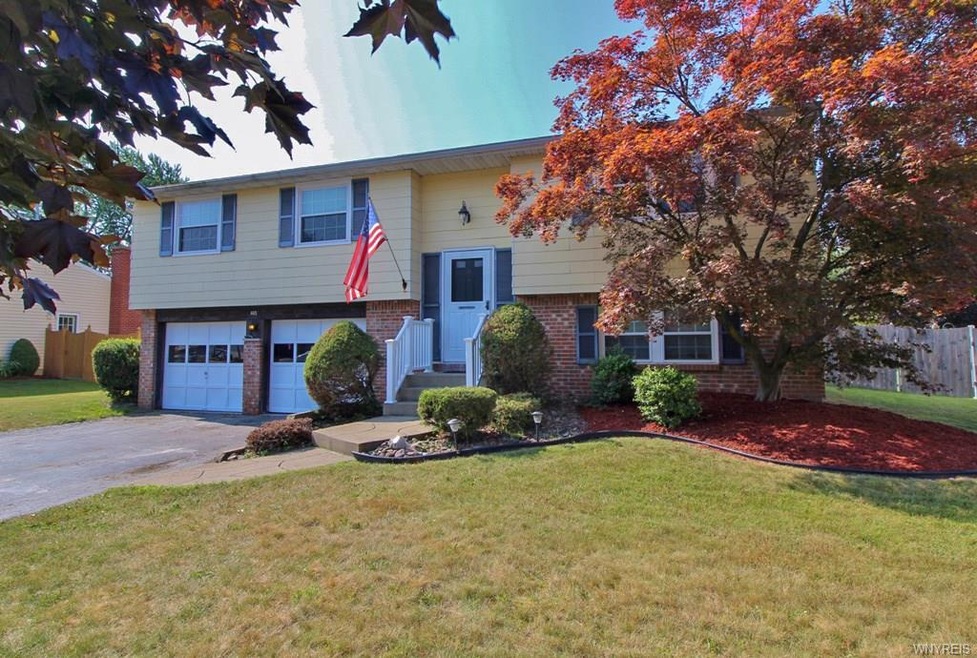 465 Wurlitzer Dr, North Tonawanda, NY 14120 - photo 1