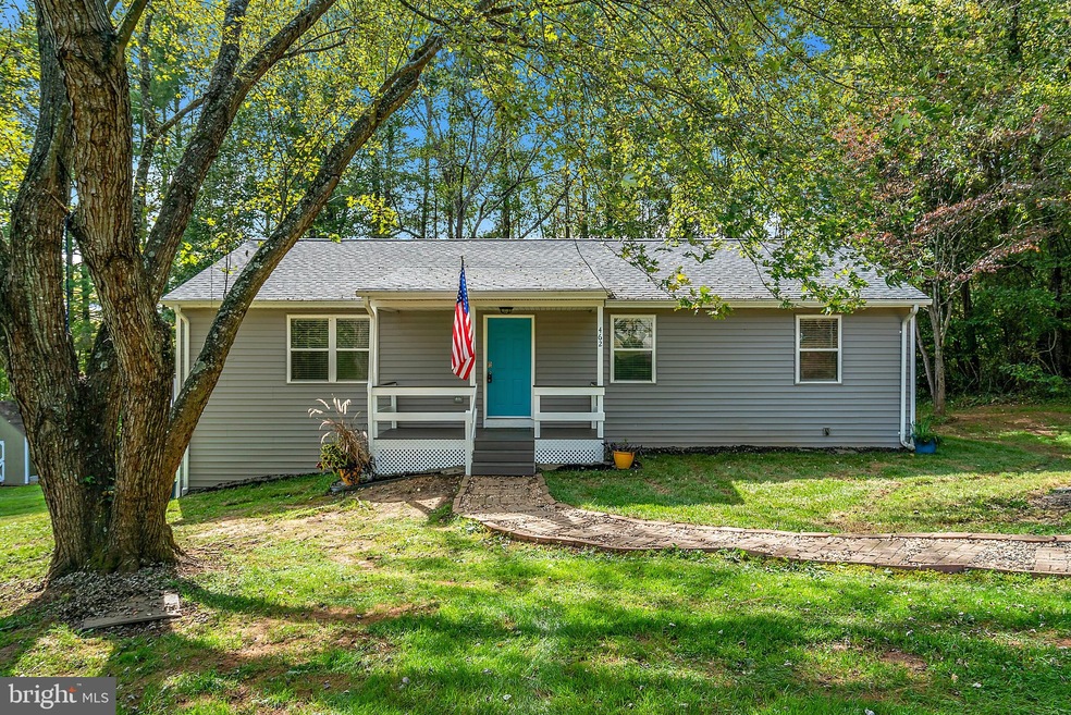 462 Riverside Dr, Amissville, VA 20106 - photo 1