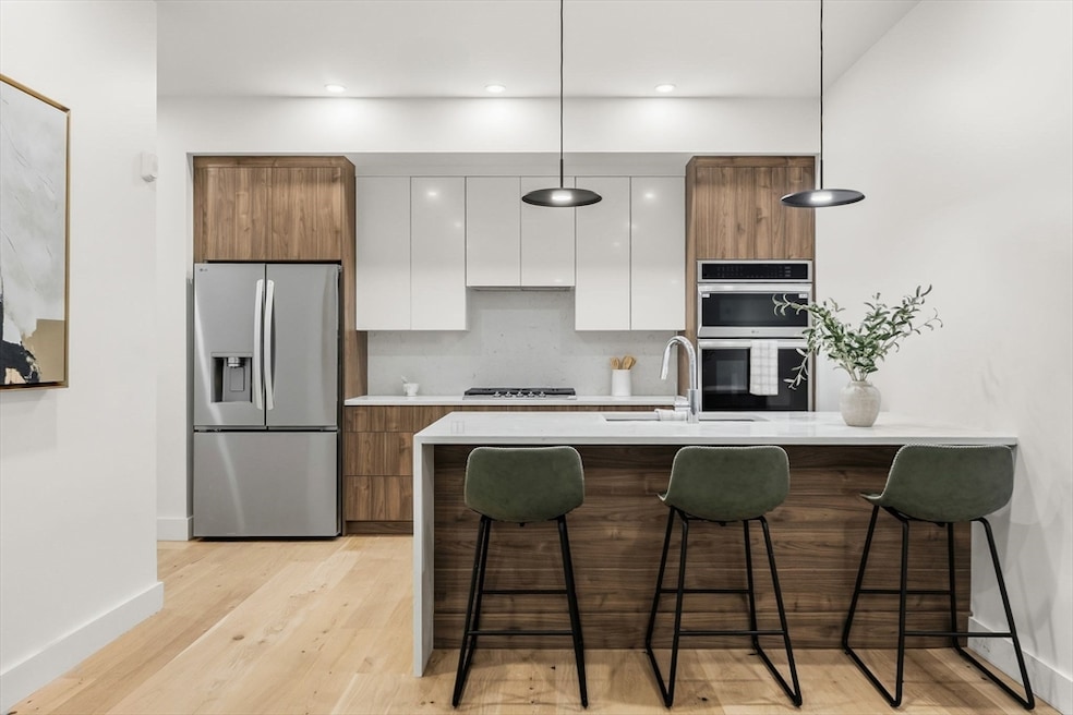 For Sale $529,000 • Co-Listing Agent