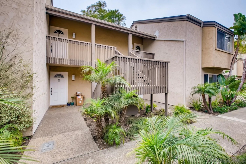 8570 Via Mallorca unit C, La Jolla, CA 92037 - photo 1