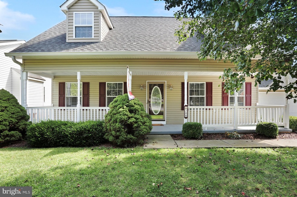 308 W Cedarmeade Ave, Winchester, VA 22601 - photo 1