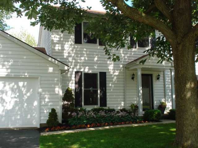 7514 Saunderlane Rd, Columbus, OH 43235 - photo 1