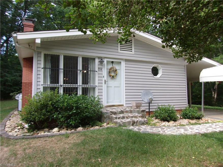 794 Skycrest Country Rd, Asheboro, NC 27205 - photo 1