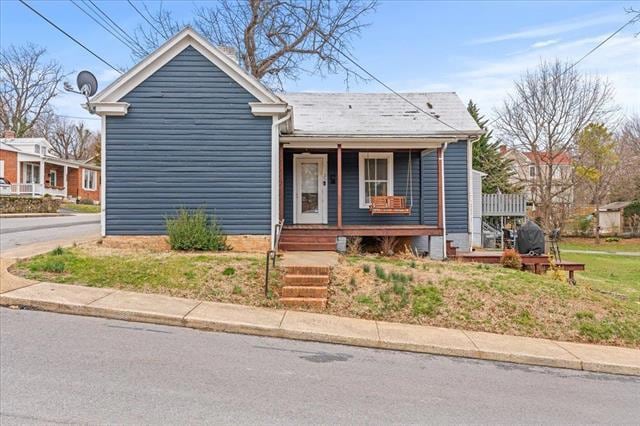 26 Trenary St, Staunton, VA 24401 - photo 1