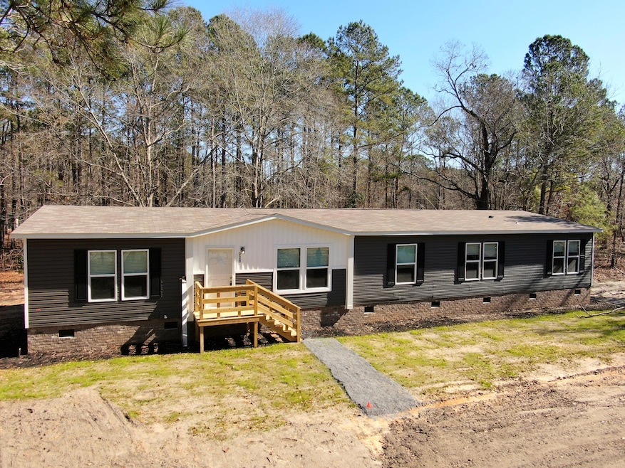 5 bedroom on 5 acres