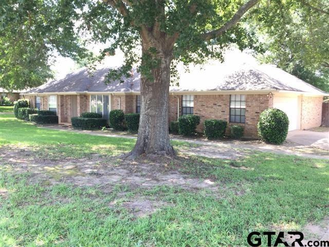 1624 1624 Skidmore, Tyler, TX 75703 - photo 1