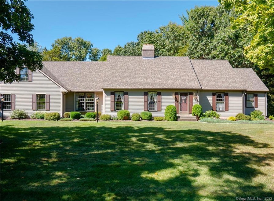 Beautiful and well maintained Cape