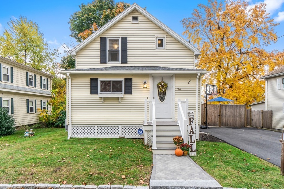 34 Rockway Rd, Peabody, MA 01960 - photo 1