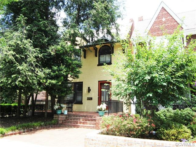 Welcome Home!  Classic 1920's Home in Museum Distr