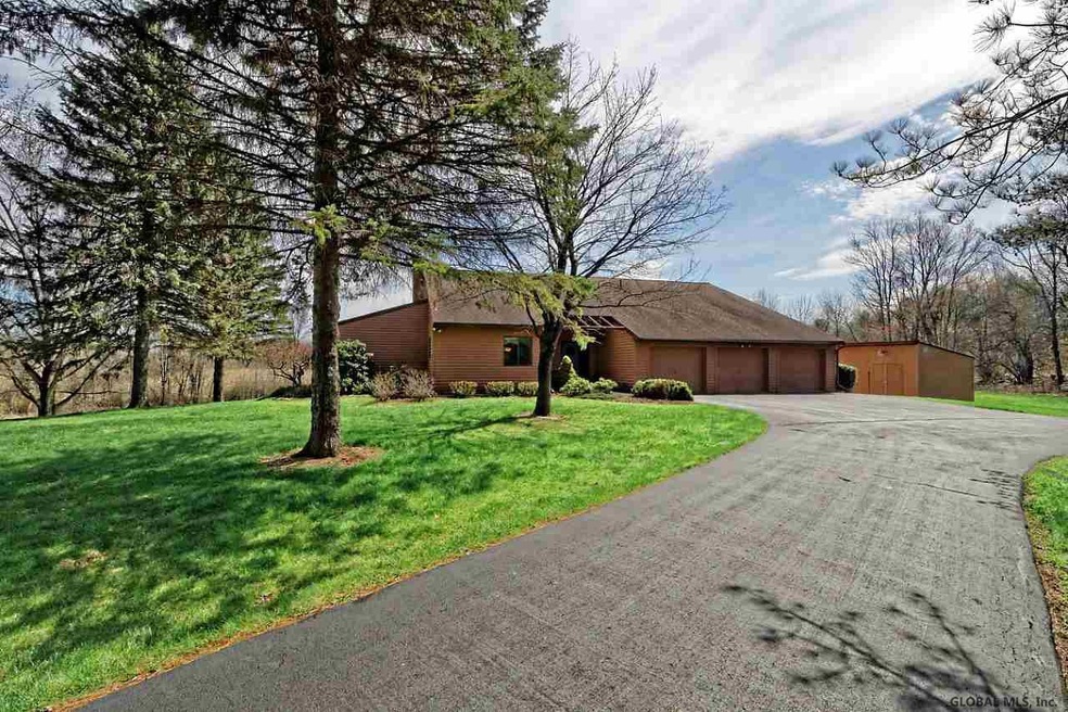 543 Devils Ln, Ballston Spa, NY 12020 - photo 1