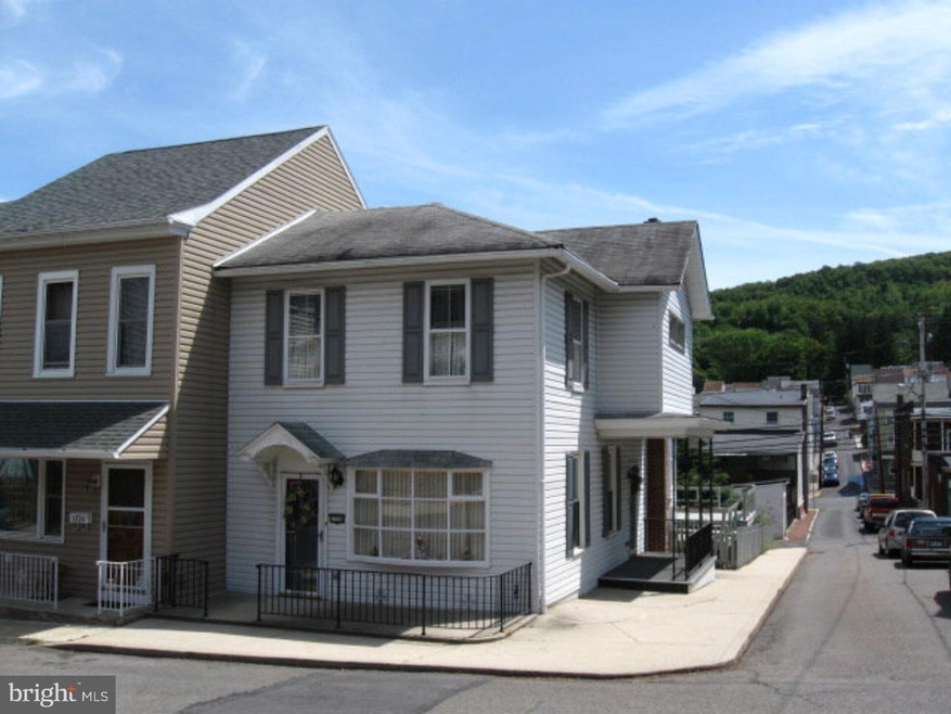 1336 Market St, Ashland, PA 17921 - photo 1