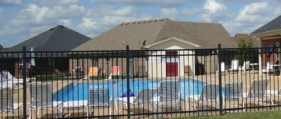 Club House - Pool