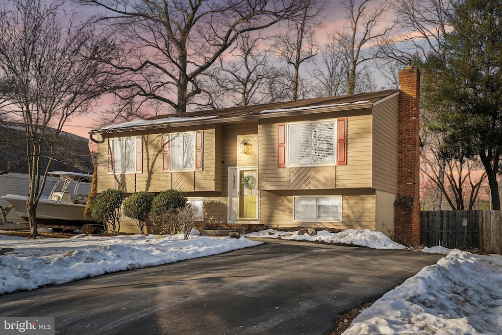 1137 Little Magothy View, Annapolis, MD 21409 - photo 1