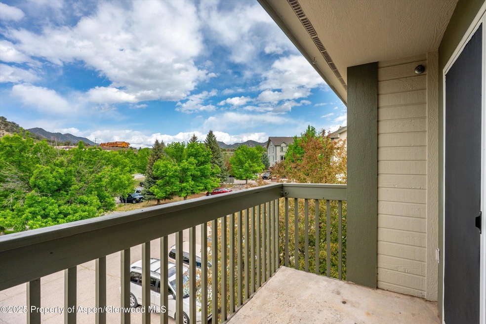 21-794CastleValleyBlvd_25051421