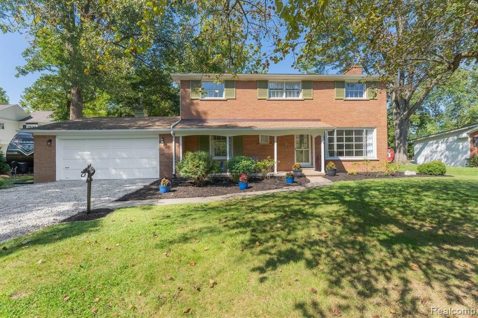 Welcome Home! 20940 Thorofare Road, Grosse Ile