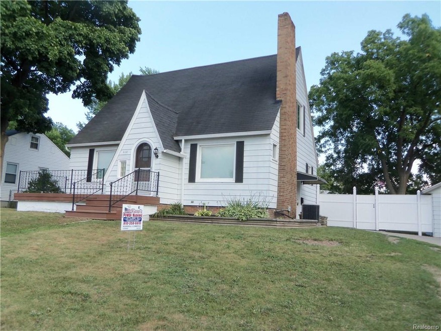 238 Nepessing St 038.jpg