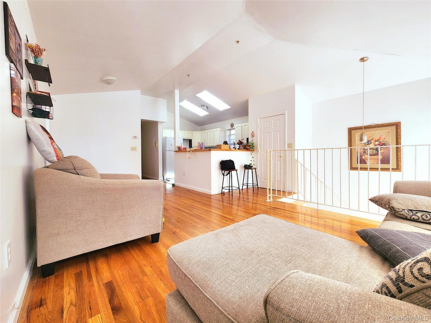 For Sale $1,090,000 • Co-Listing Agent