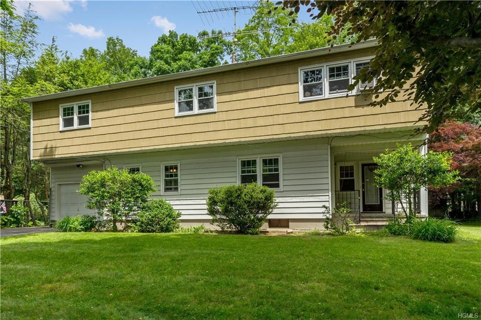 2118 Gerard Ct, Yorktown Heights, NY 10598 - photo 1