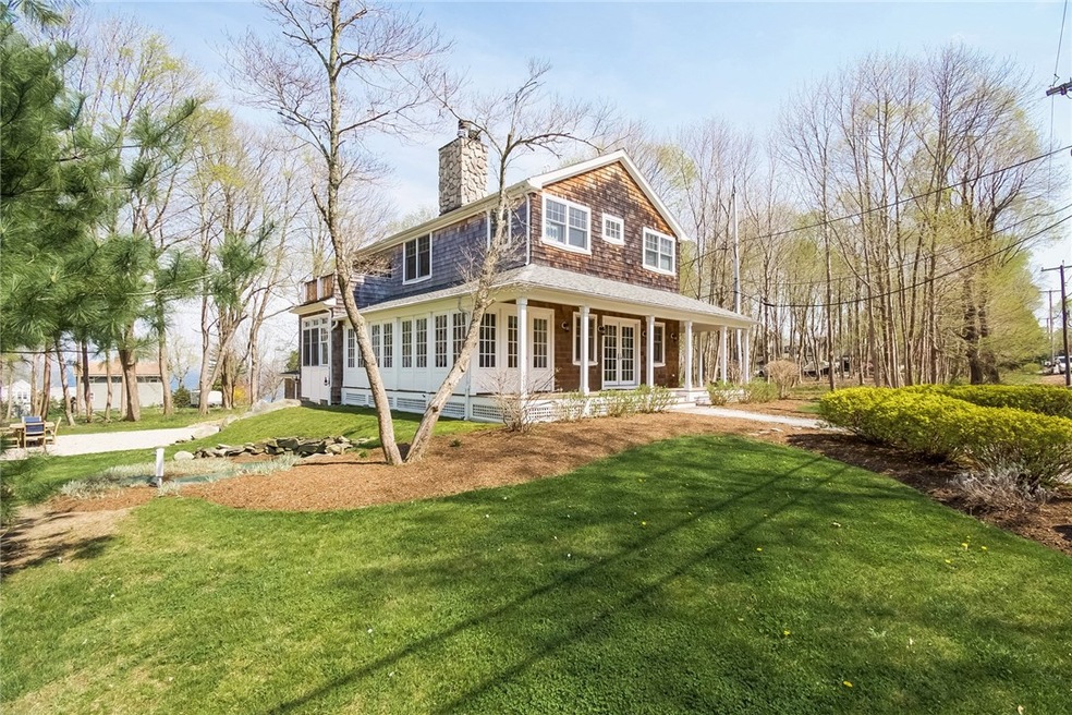 908 E Shore Rd, Jamestown, RI 02835 - photo 1