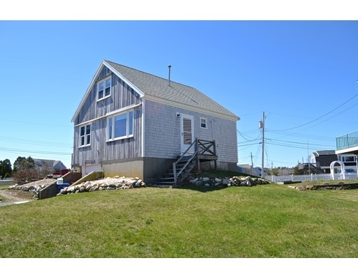 25 Shore Dr, Mattapoisett, MA 02739 - photo 1