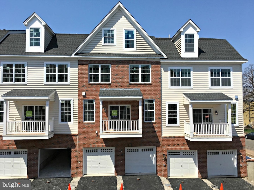 758 W 2nd St, Lansdale, PA 19446 - photo 1