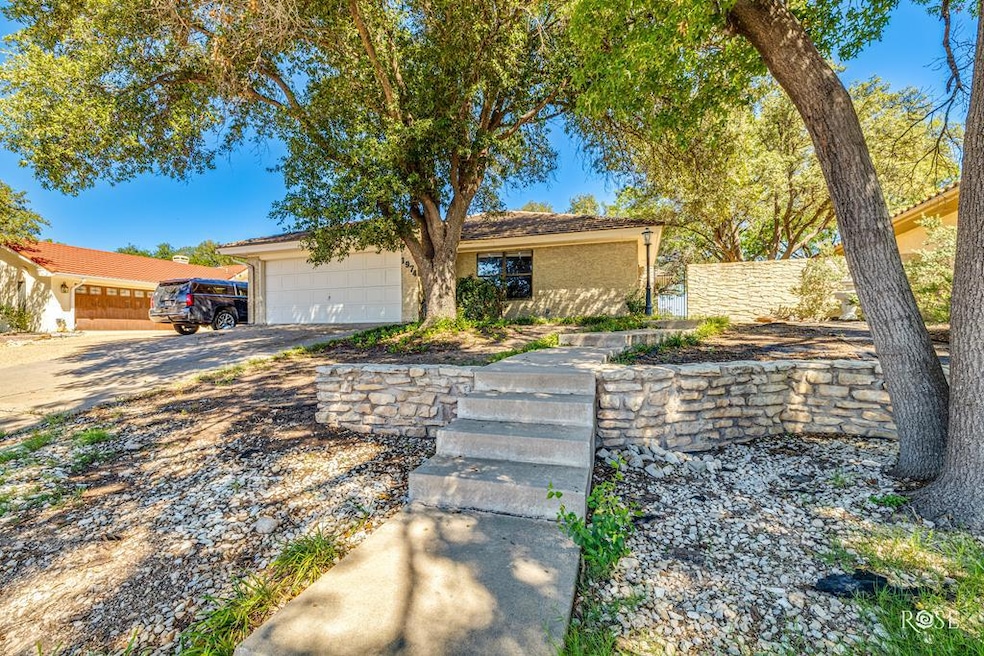 1974 Overhill Dr, San Angelo, TX 76904 - photo 1