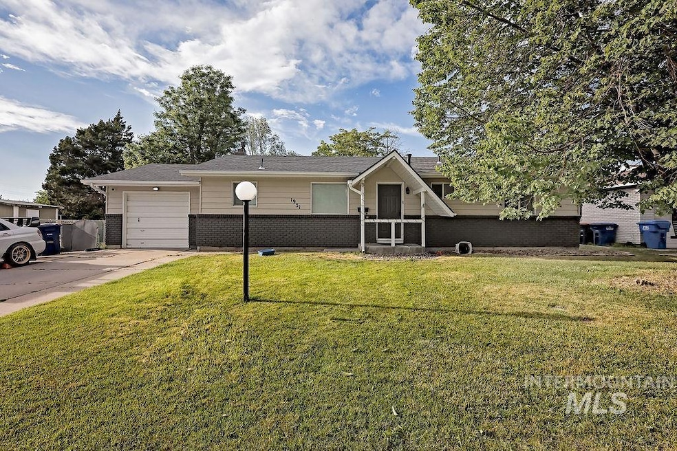 Sold • Co-Listing Agent