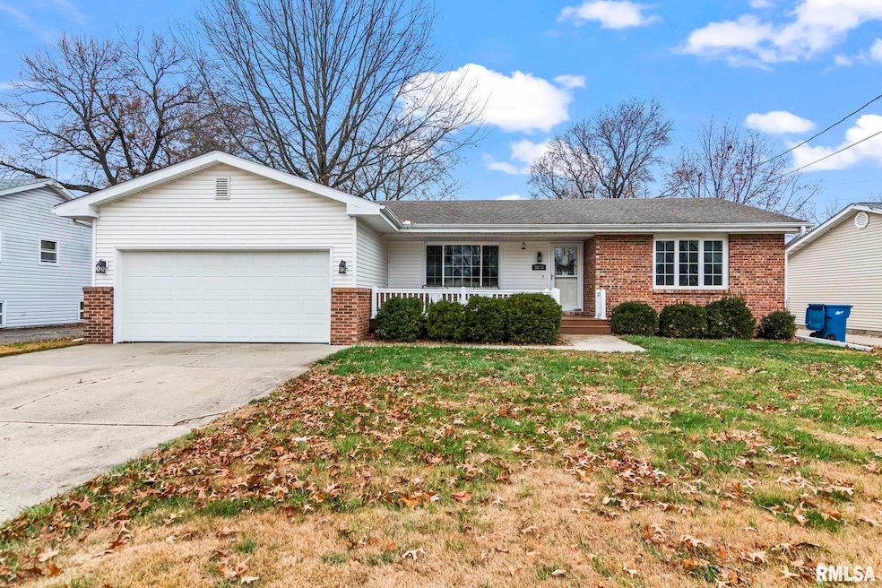 Pending $218,000 • Co-Listing Agent