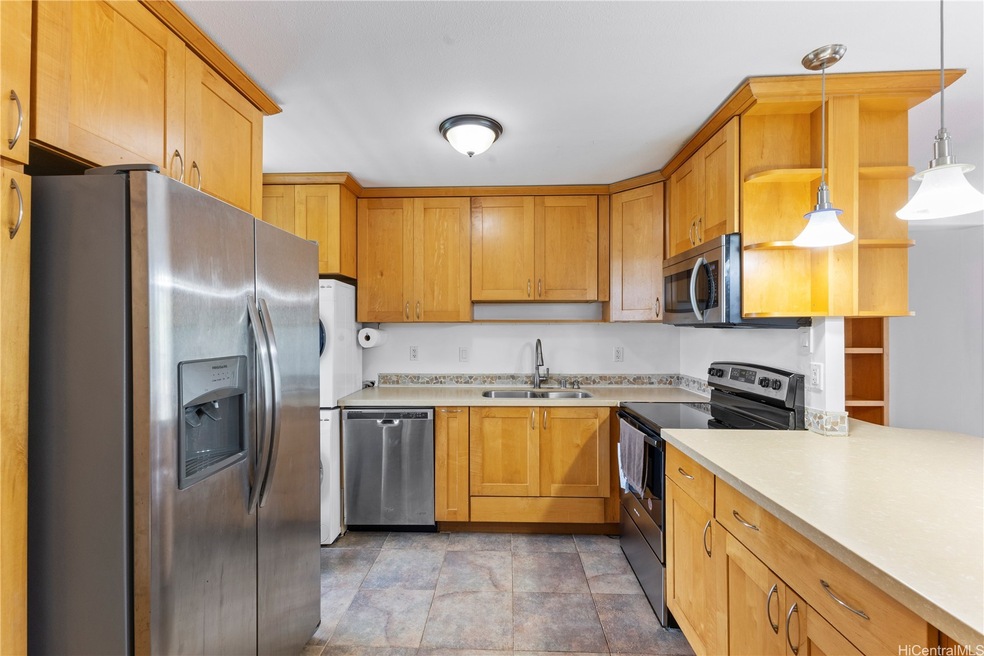 Sold $452,500 • Co-Listing Agent