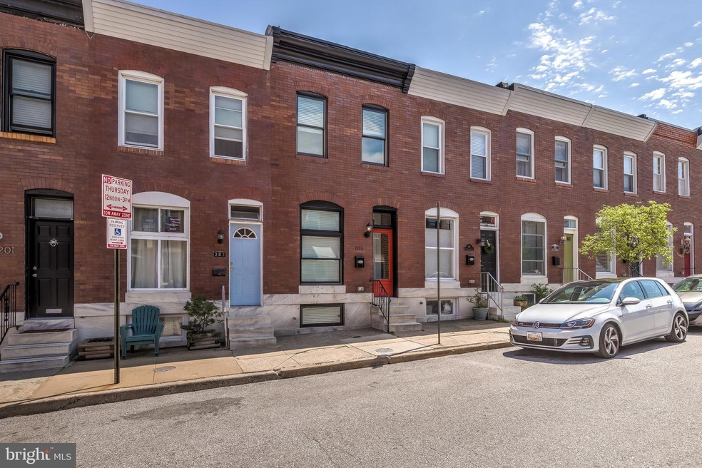 205 S Robinson St, Baltimore, MD 21224 - photo 1