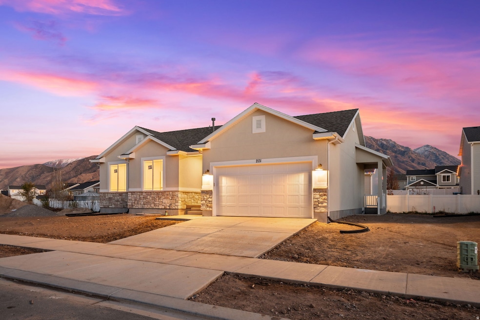 201 W 930 N, Santaquin, UT 84655 - photo 1