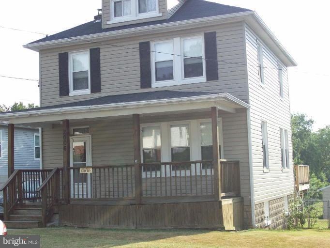 2006 Northeast Ave, Halethorpe, MD 21227 - photo 1