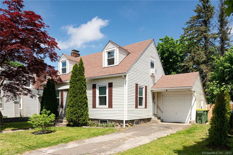 179 Greenwood Ave, Waterbury, CT 06704 - photo 1