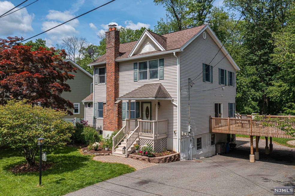 28 Cedarcliffe Dr, Wayne, NJ 07470 - photo 1