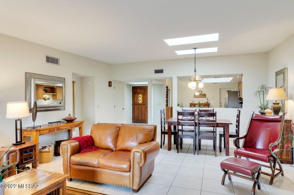 Spacious Living room & Dinning area