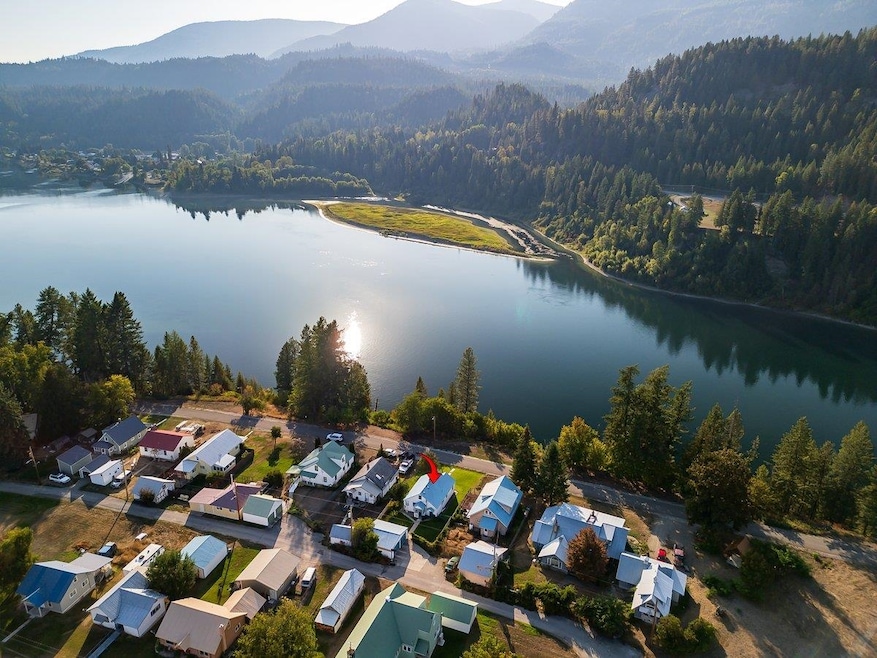 Pending $250,000 • Co-Listing Agent