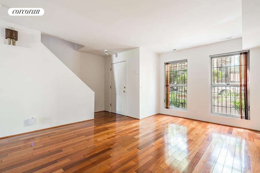 Sold $985,000 • Co-Listing Agent