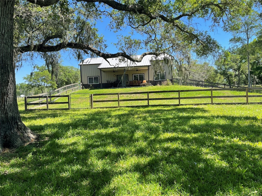 3729 Farm To Market 2611, Brazoria, TX 77422 - photo 1