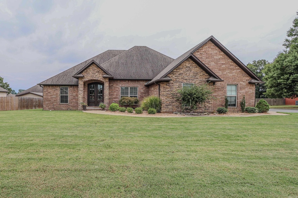 Sold $285,000