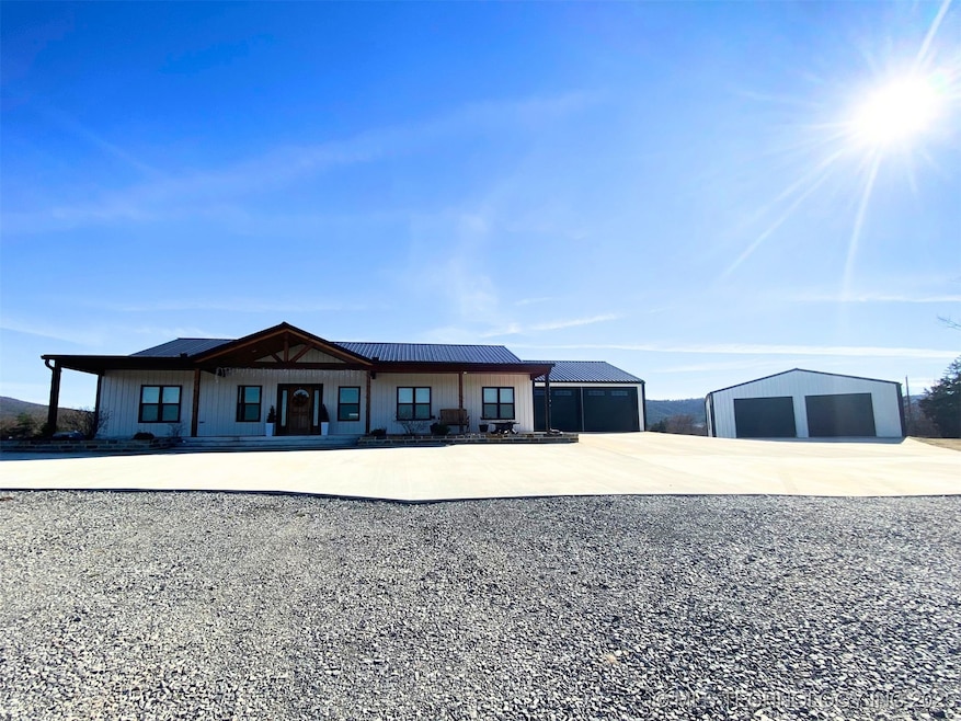 29829 Reagan St, Shady Point, OK 74956 - photo 1