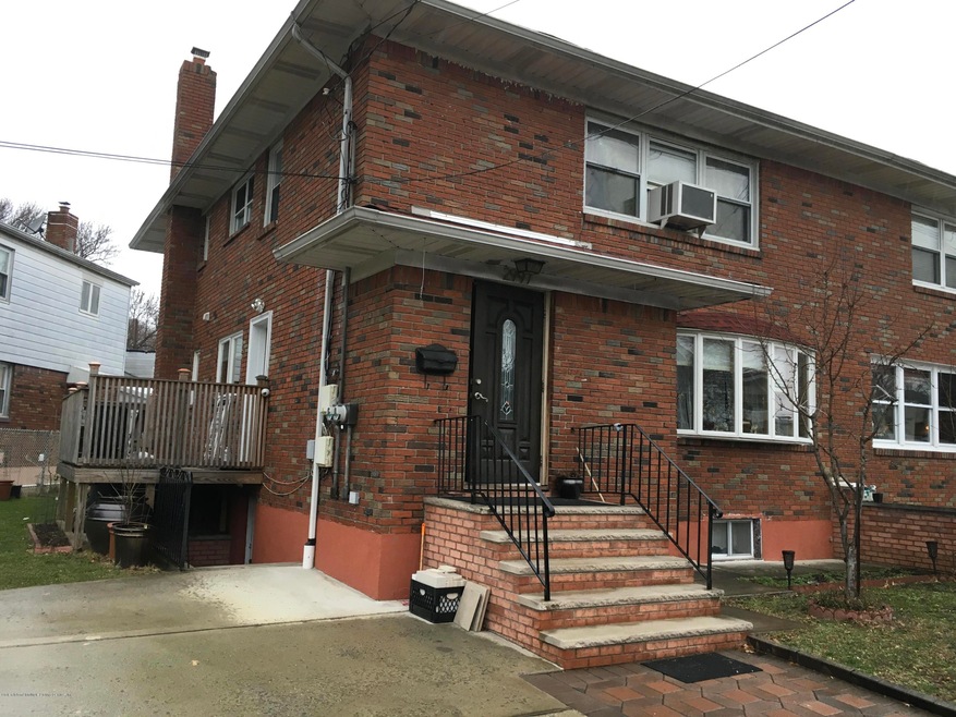 2997 Amboy Rd, Staten Island, NY 10306 - photo 1